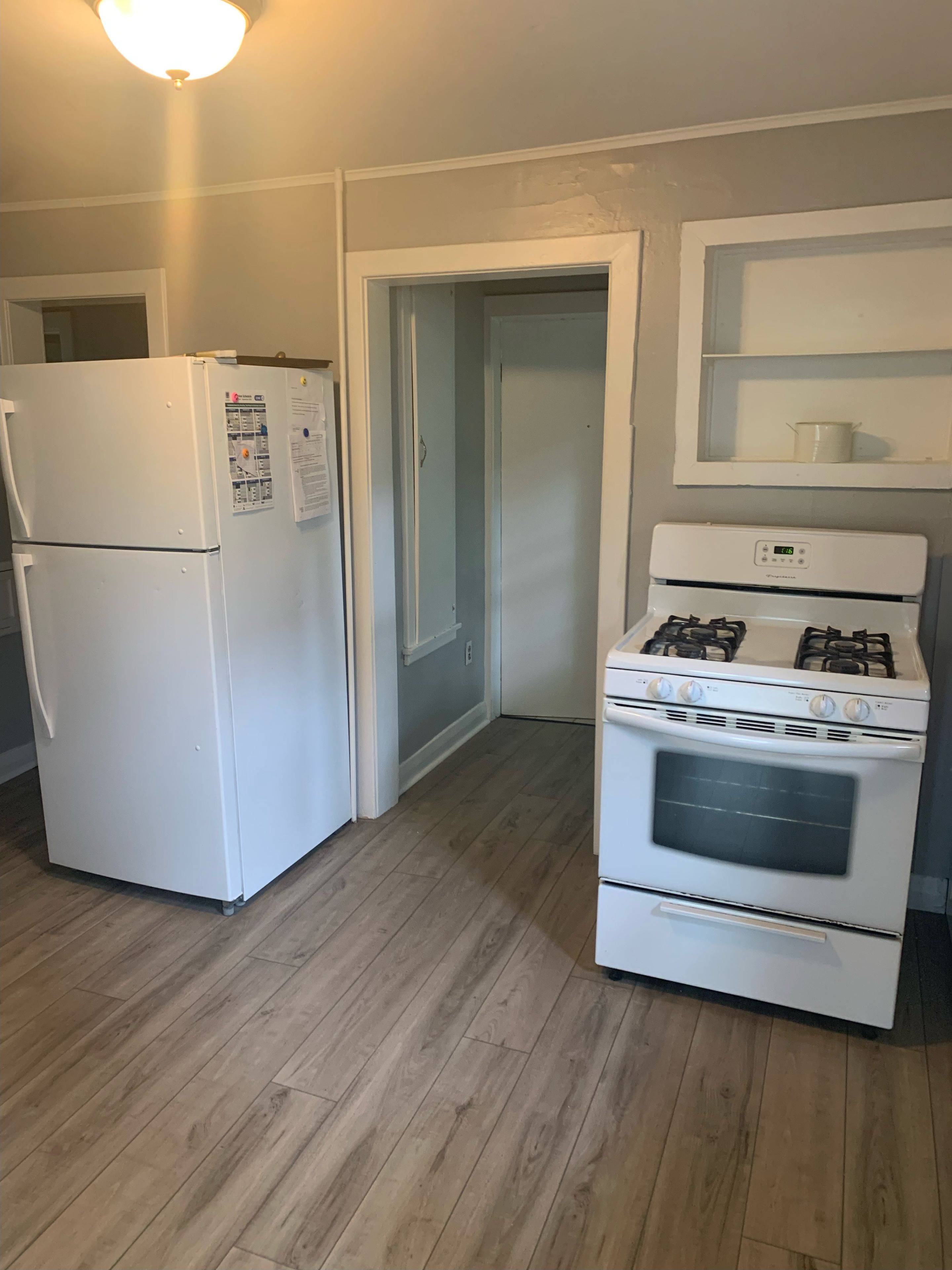 London South, ON N6J 1E3,40 Springbank DR #Main Floor