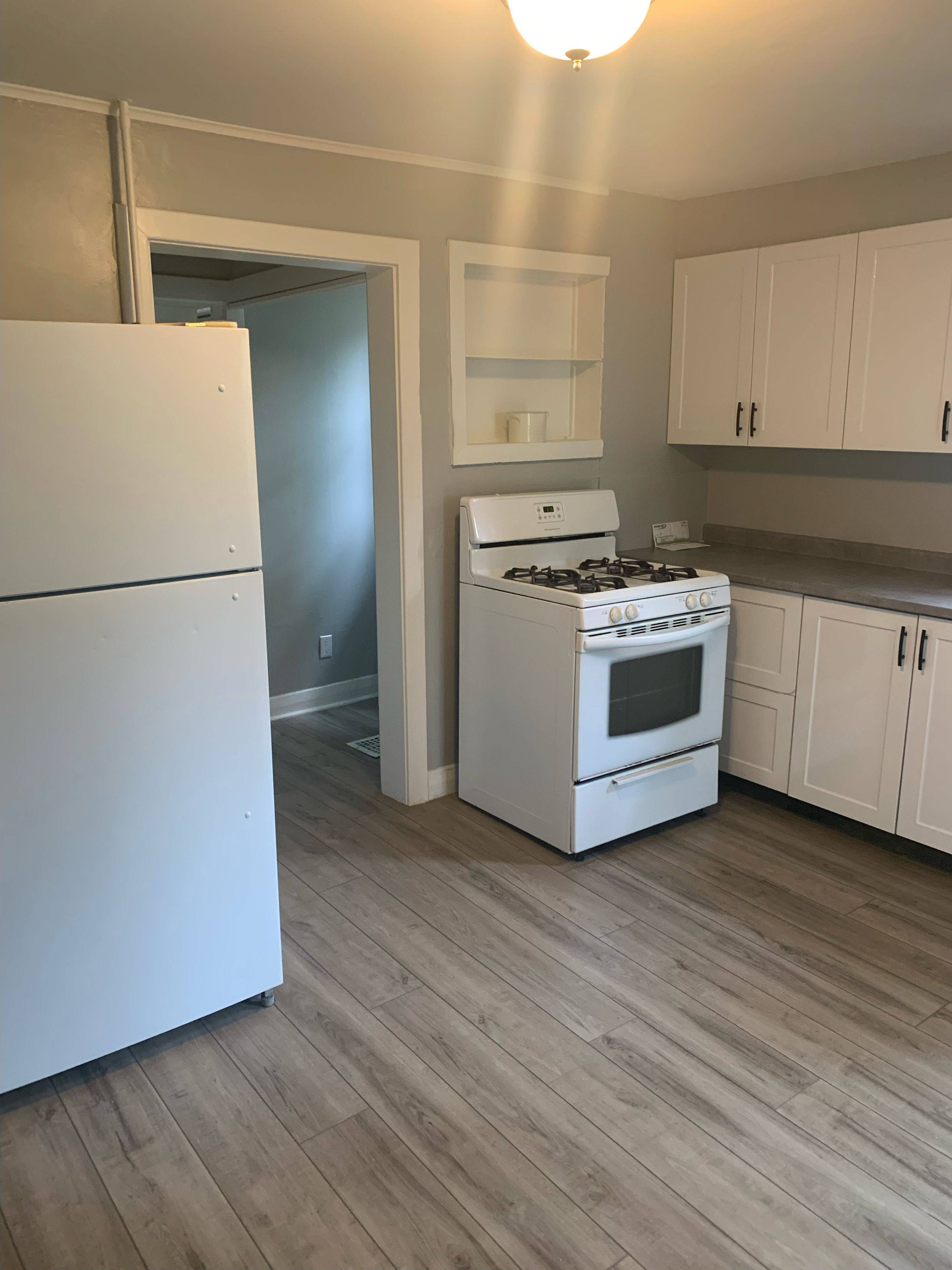 London South, ON N6J 1E3,40 Springbank DR #Main Floor