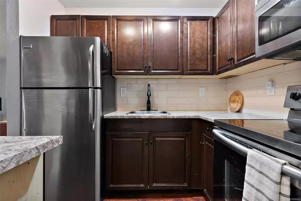 Victoria, BC V8T 3Y9,2610 Graham St #104