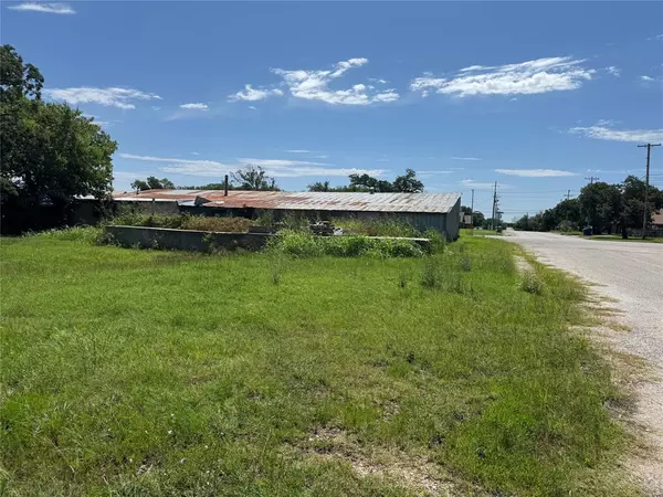 Bowie, TX 76230,308 Highway 59 S