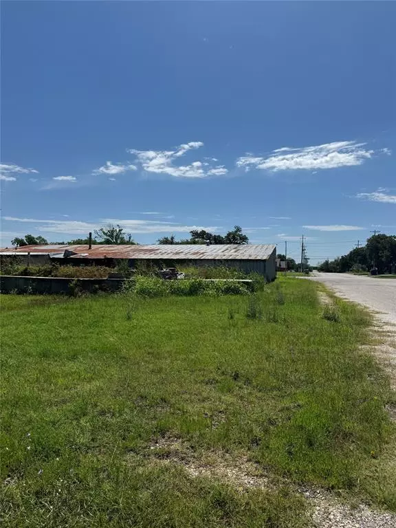 Bowie, TX 76230,308 Highway 59 S