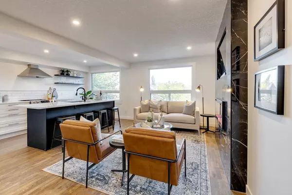 Calgary, AB T2T 4W2,2126 18A ST Southwest