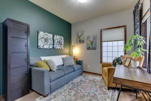 Calgary, AB T3M 0A4,790 Auburn Bay HTS SE