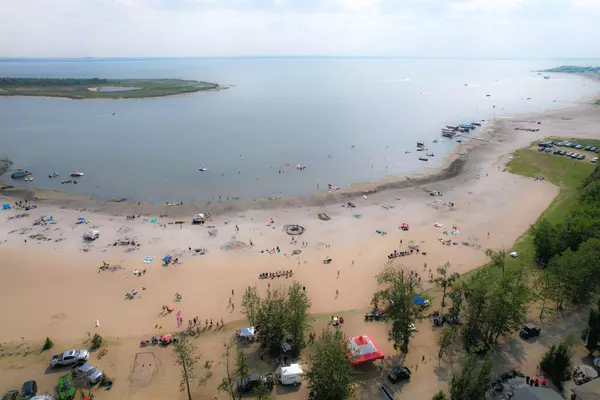 Pelican Point, AB T0B 0H0,521 Partridge Crescent