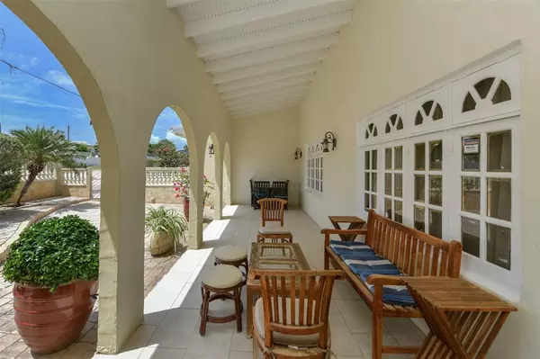 Other City Value - Out Of Area, FL 00000,7B Bringamosa