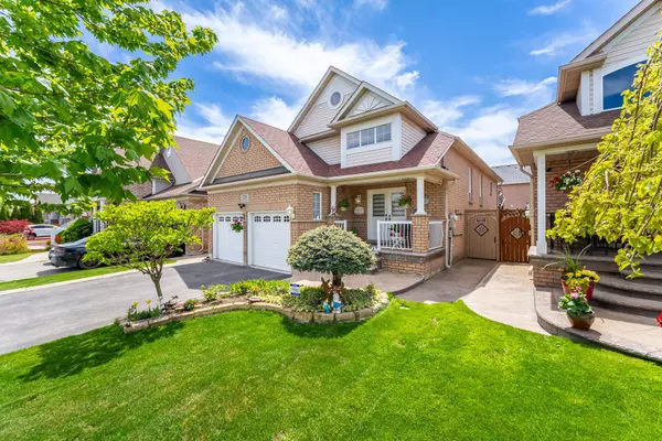 206 Van Scott DR, Brampton, ON L7A 1V9