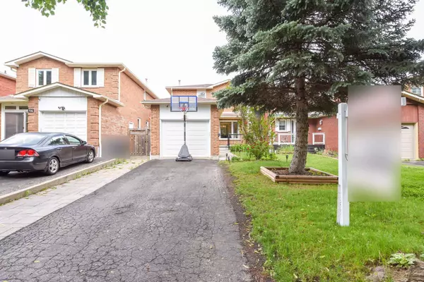 16 Langholm CT, Brampton, ON L6Z 2Y1