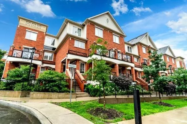 2468 Post RD #15, Oakville, ON L6S 0J2