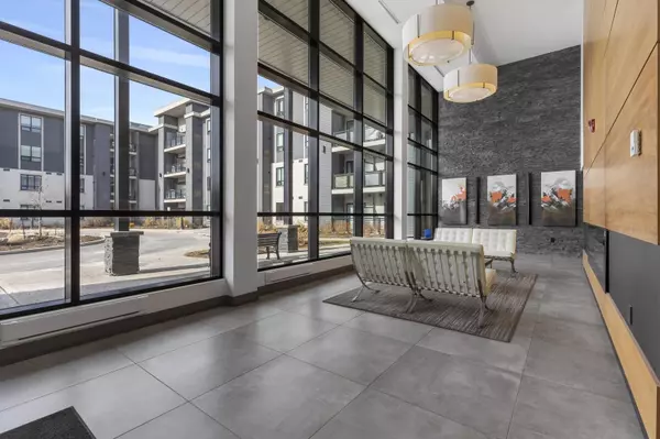Mississauga, ON L5L 0B6,3170 Erin Mills Pkwy #333