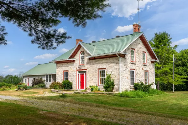 100 Dixie RD, Athens, ON K0E 1B0