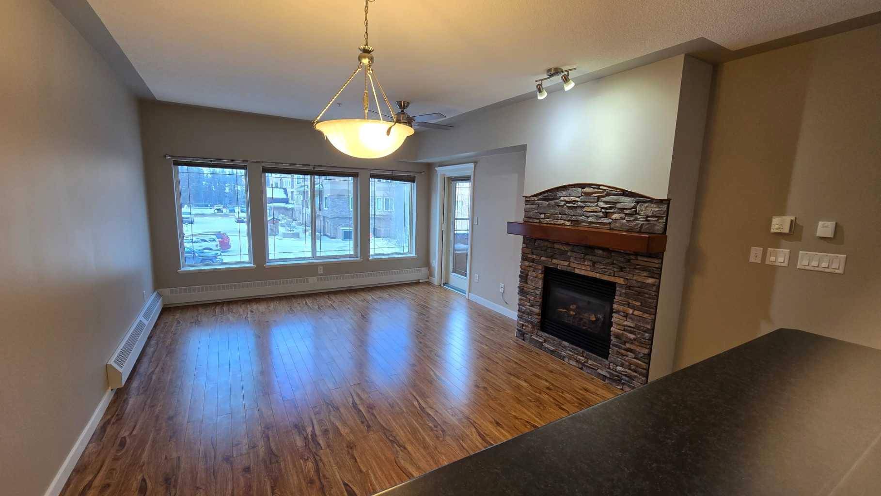 20 Discovery Ridge Close Southwest #240, Calgary, AB t3h 5x4