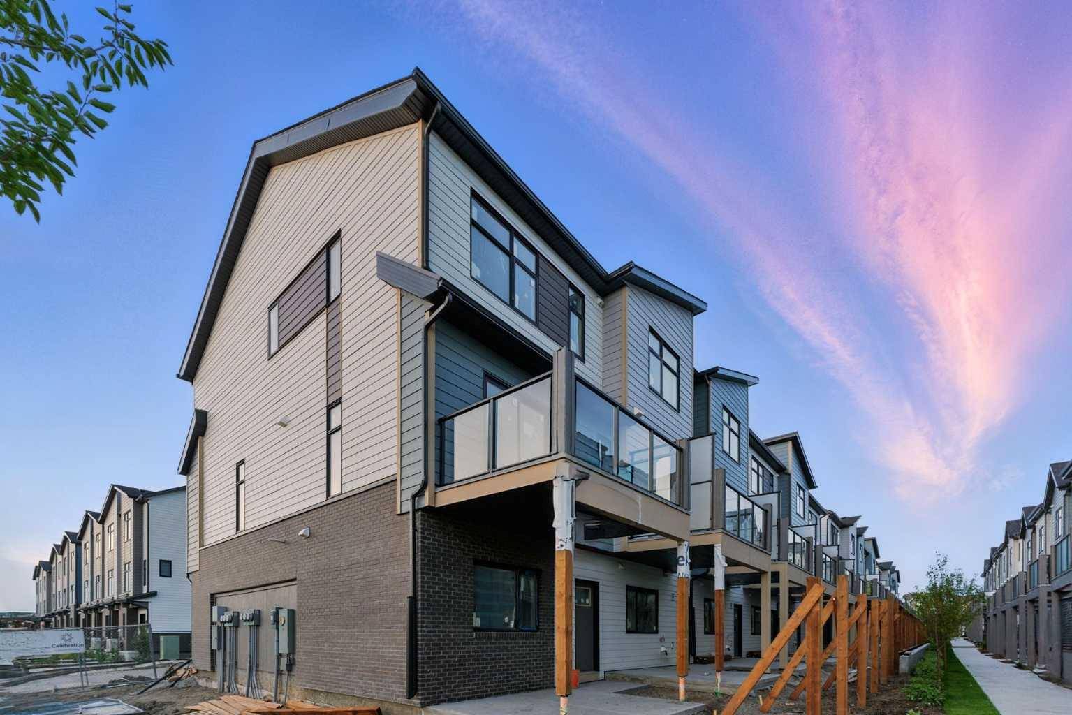 Calgary, AB T3M 3W9,903 Mahogany BLVD SE #11