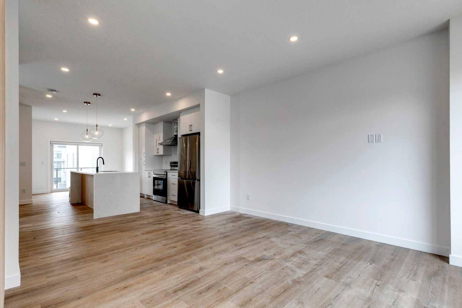Calgary, AB T3M 3W9,903 Mahogany BLVD SE #11