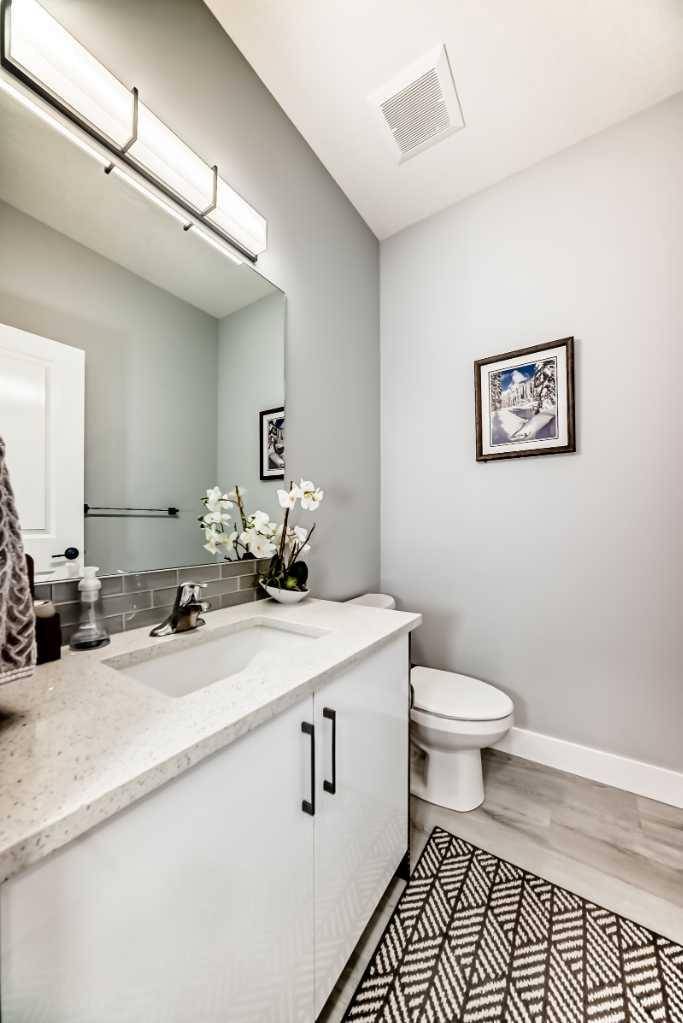 Crossfield, AB T0M 0S0,1120 Iron Landing WAY