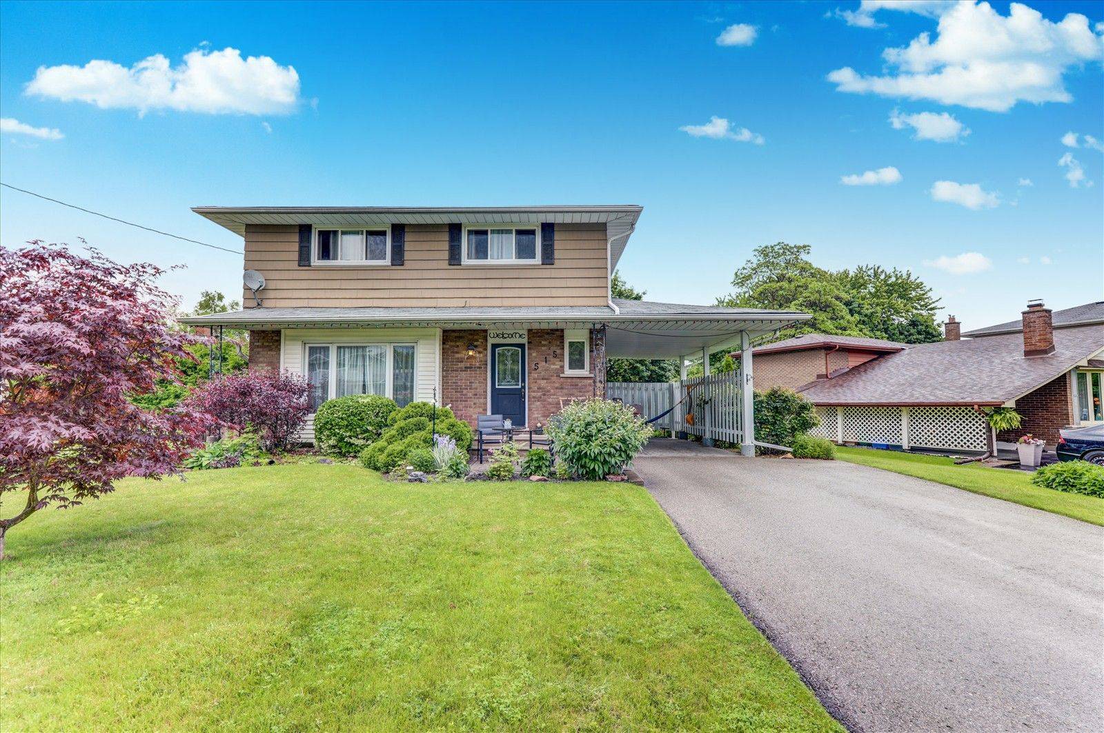 Oshawa, ON L1G 2V2,515 Harwood DR