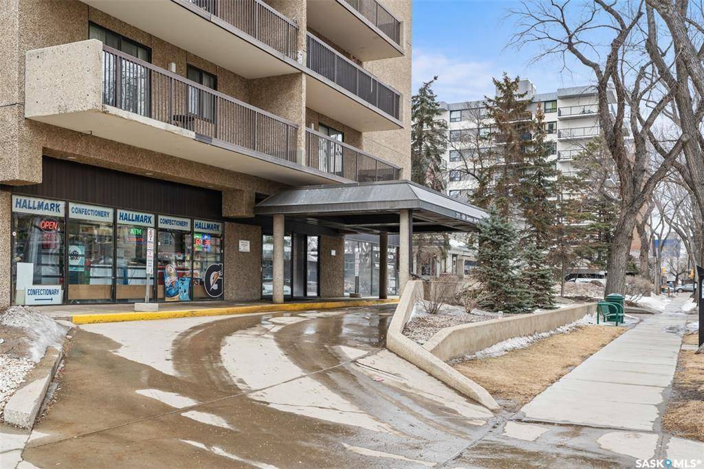 Saskatoon, SK S7K 7A9,311 6th AVENUE N