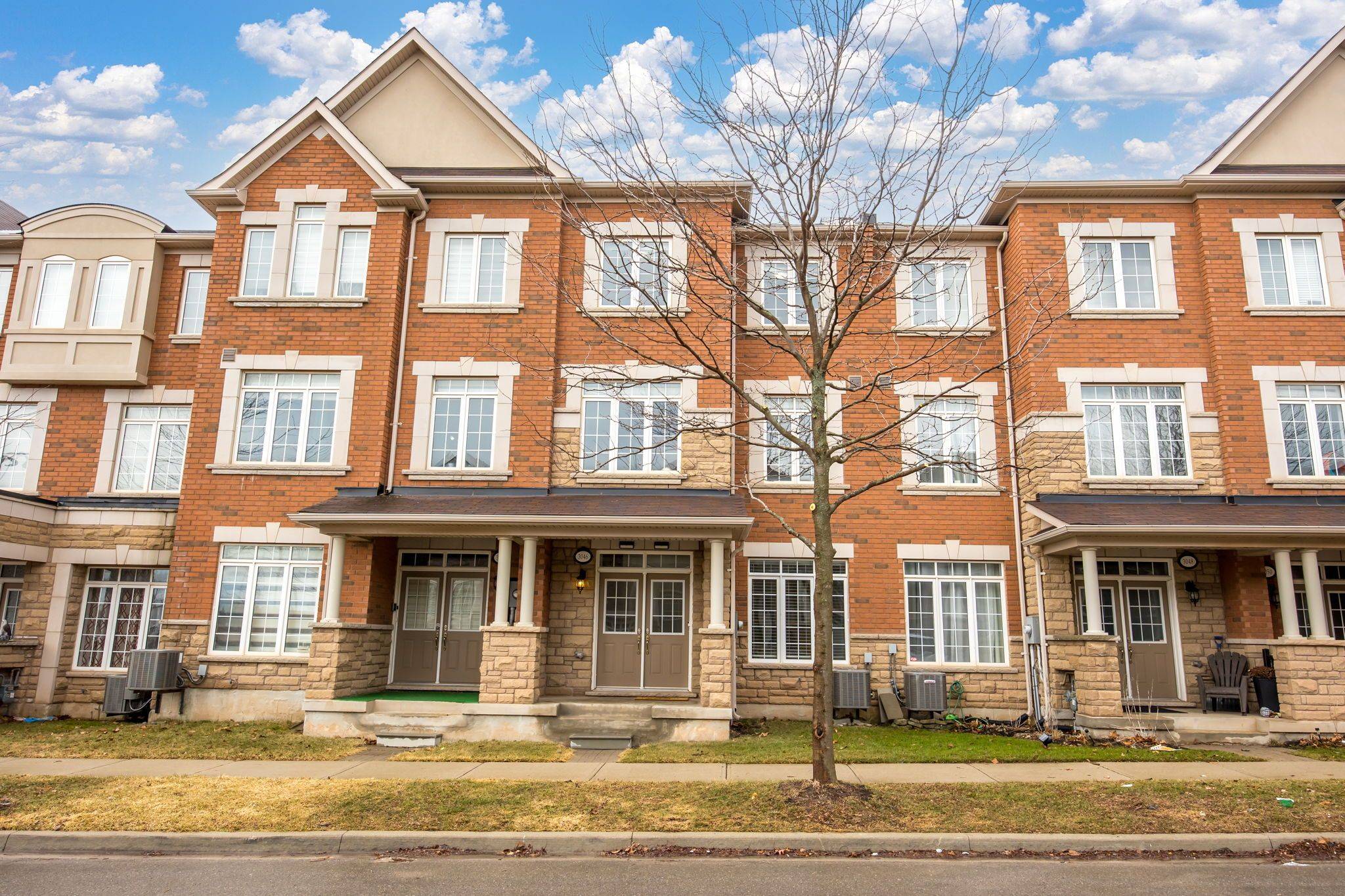 3046 Eberly Woods DR, Oakville, ON L6M 0T5