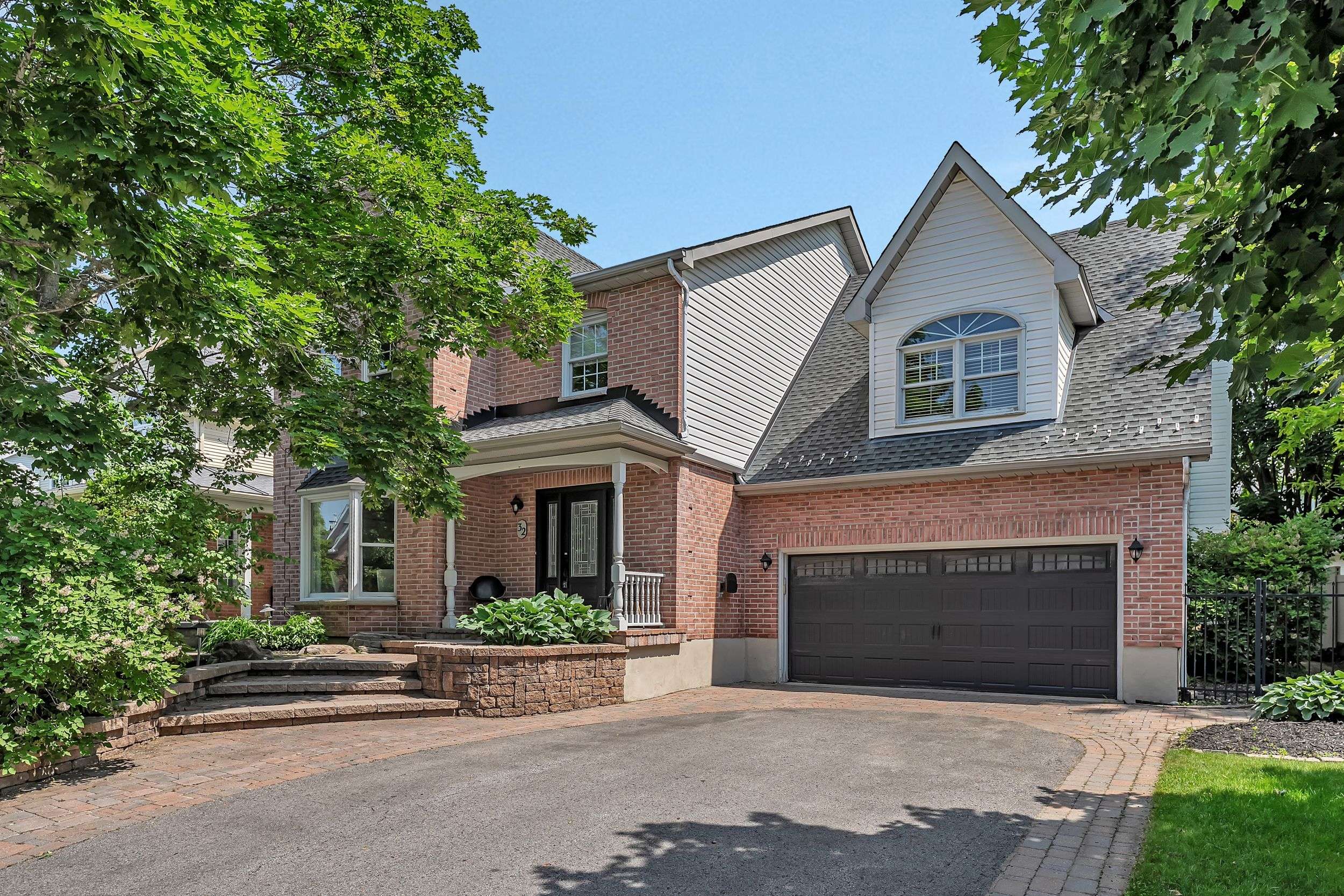 32 Kyle AVE, Stittsville - Munster - Richmond, ON K2S 1G9