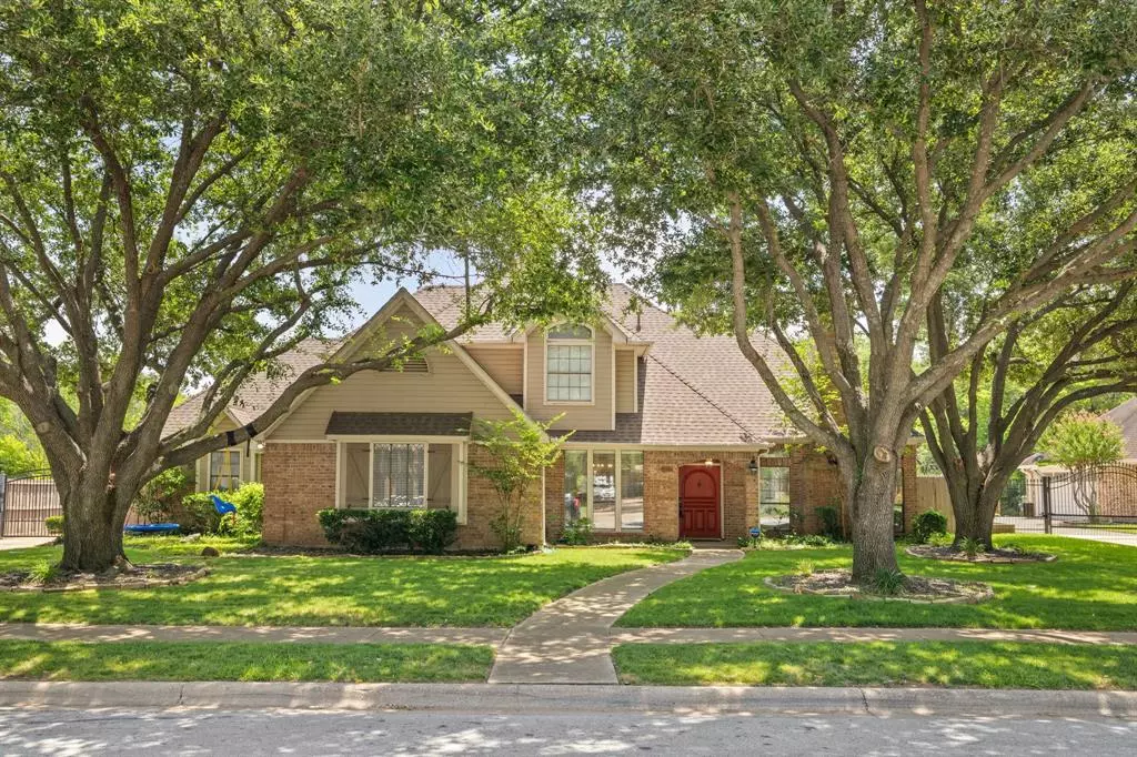 Grapevine, TX 76051,3217 Oak Tree Lane