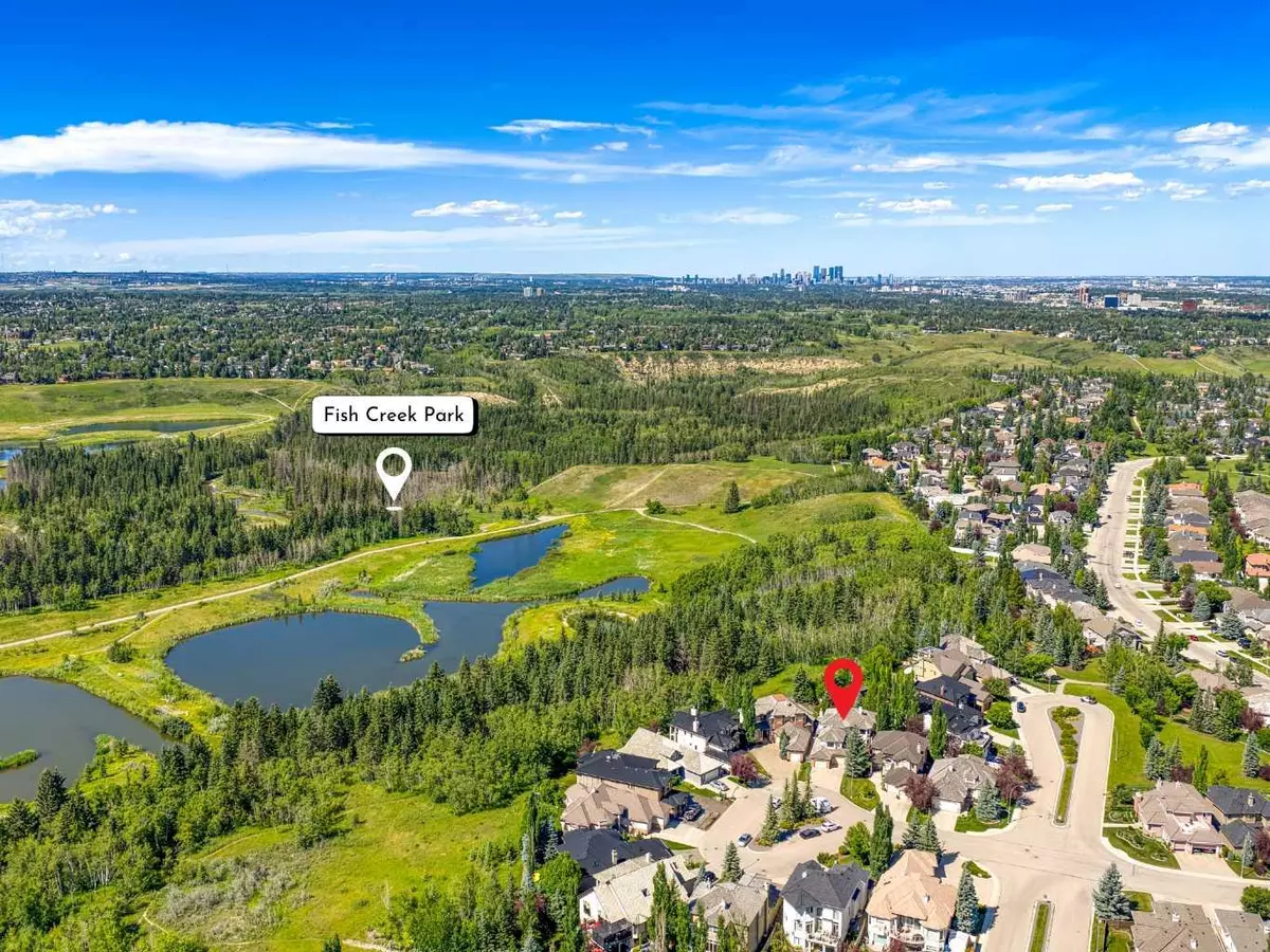 Calgary, AB T2Y 3T9,210 Evergreen Mews SW