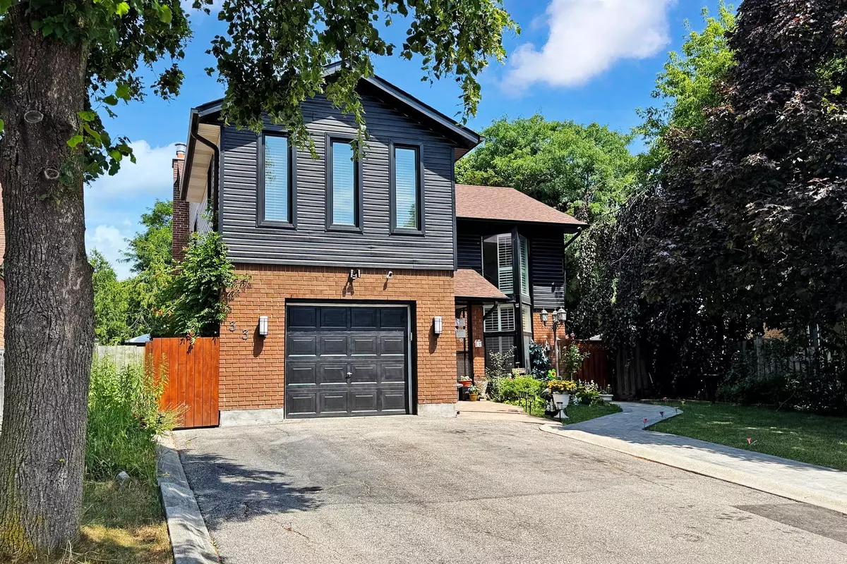 Brampton, ON L6Y 2H2,33 Parkside DR
