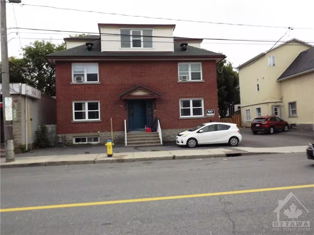 Ottawa Centre, ON K1R 5P3,570 Gladstone AVE #1