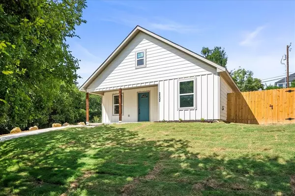 Fort Worth, TX 76106,2502 NW 20th Street