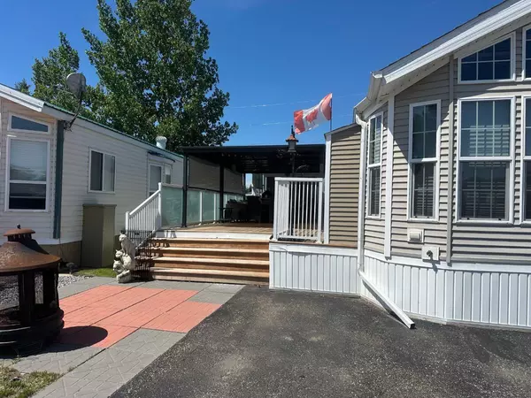 Rural Red Deer County, AB T0M1S0,25054 South Pine Lake Road #2051