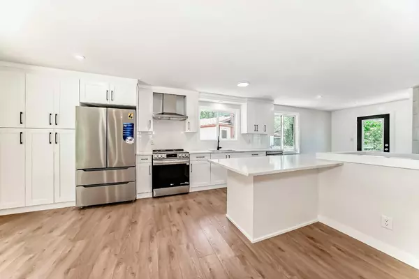 Calgary, AB T1Y 1T7,5173 Whitestone RD Northeast