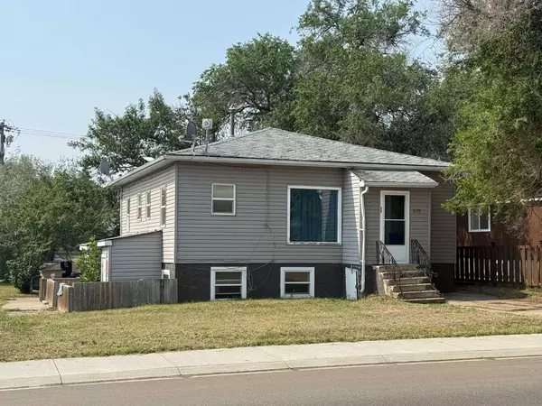 535 2 AVE E #1-4, Brooks, AB T1R 0H5