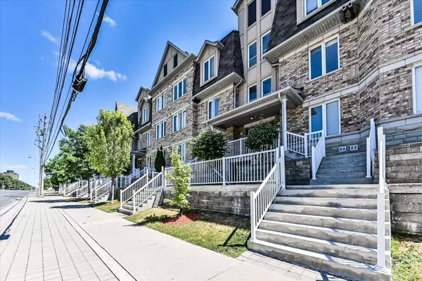 Toronto E04, ON M1L 3Z5,647A Warden AVE #3