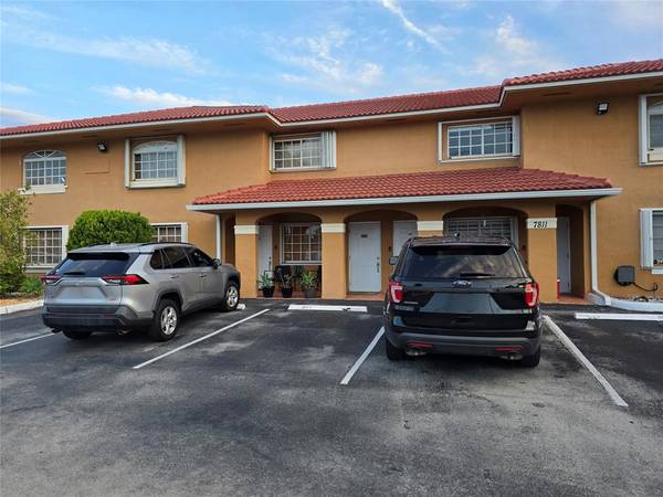 7811 W 36th Ave #202, Hialeah, FL 33018
