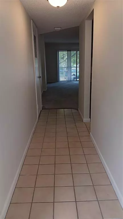 Coral Springs, FL 33071,8735 Ramblewood Dr #216