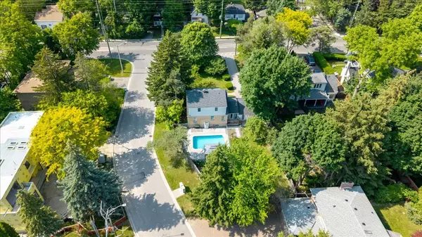Markham, ON L3T 1Y1,35 John ST