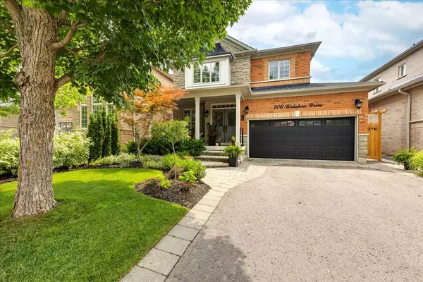 Aurora, ON L4G 7R8,206 Birkshire DR