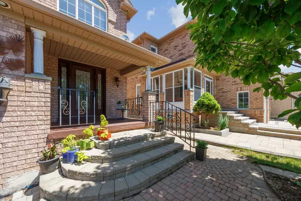 Vaughan, ON L4K 5L5,104 Preston Hill CRES