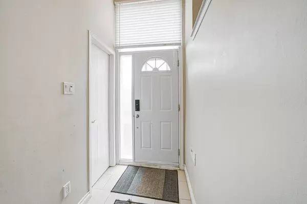 Halton Hills, ON L7G 5L8,83 Corey CIR