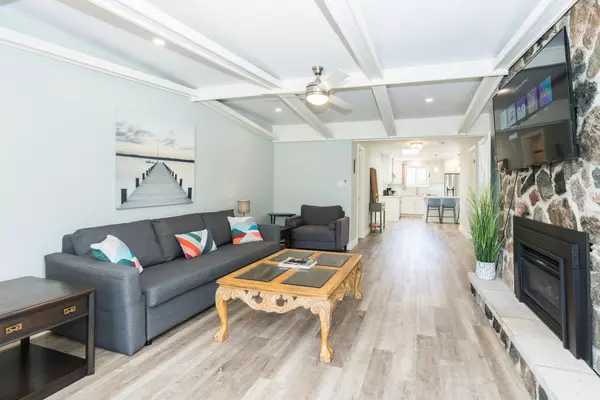 Lambton Shores, ON N0M 2L0,7583 Biddulph ST