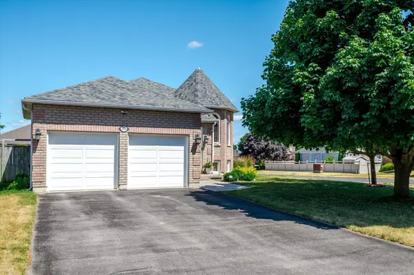 1338 Wildlark DR, Peterborough West, ON K9K 2J4