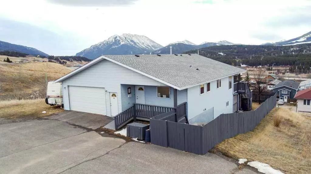 8638 21 AVE, Coleman, AB T0K 0M0