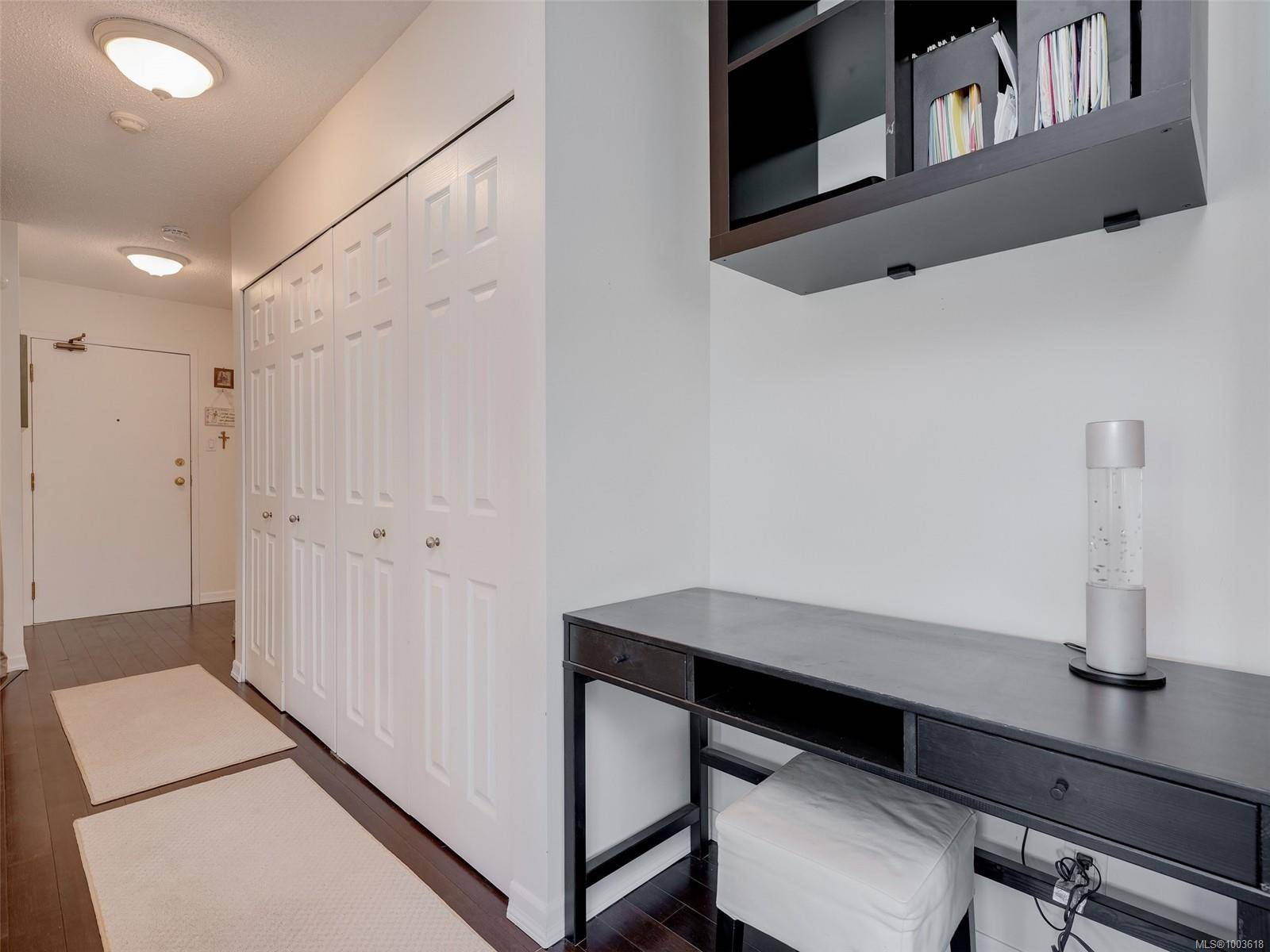 Victoria, BC V8R 6R8,1619 Morrison St #405