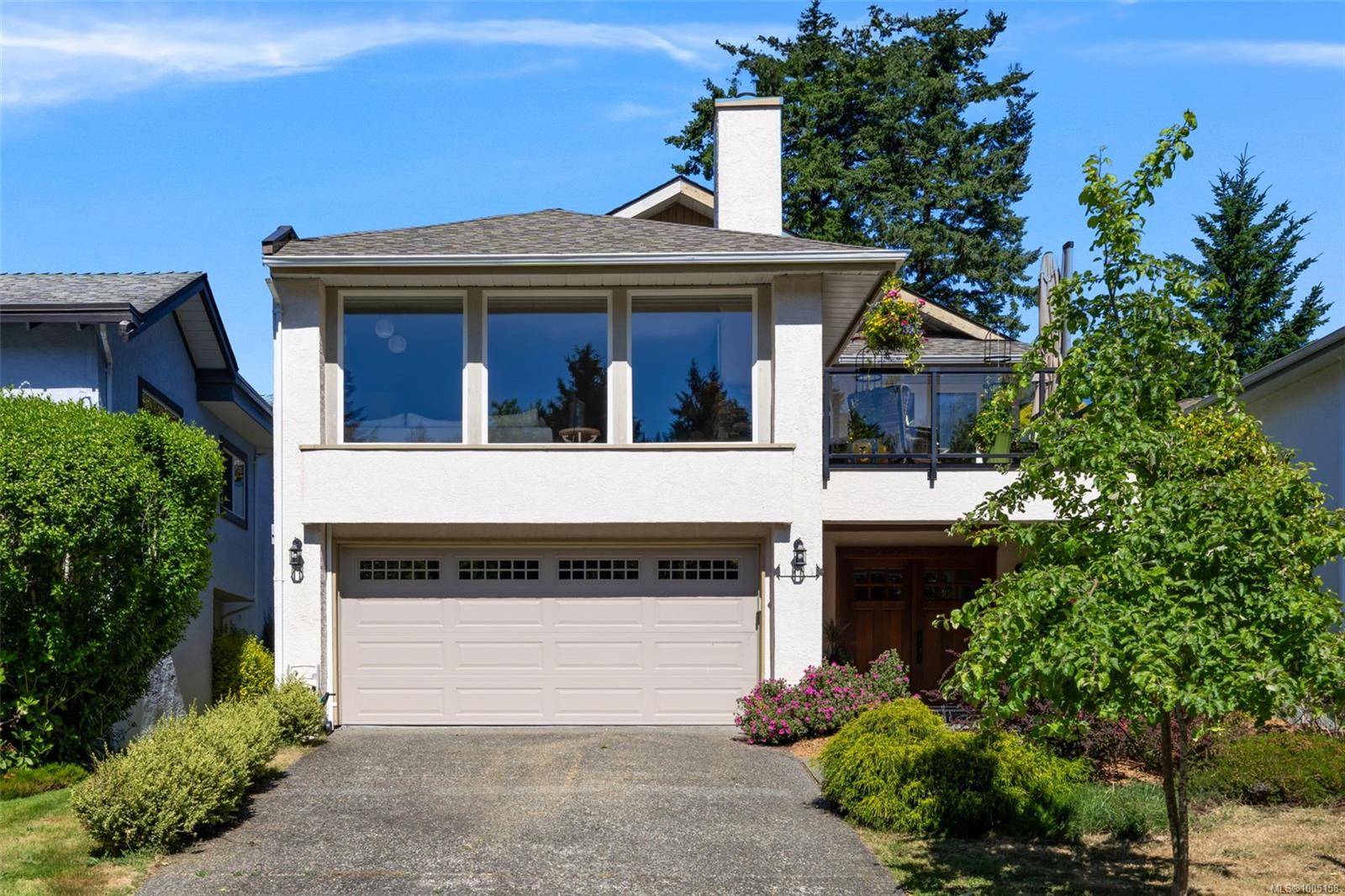 4685 Scottswood Pl, Saanich, BC V8Y 2Y1