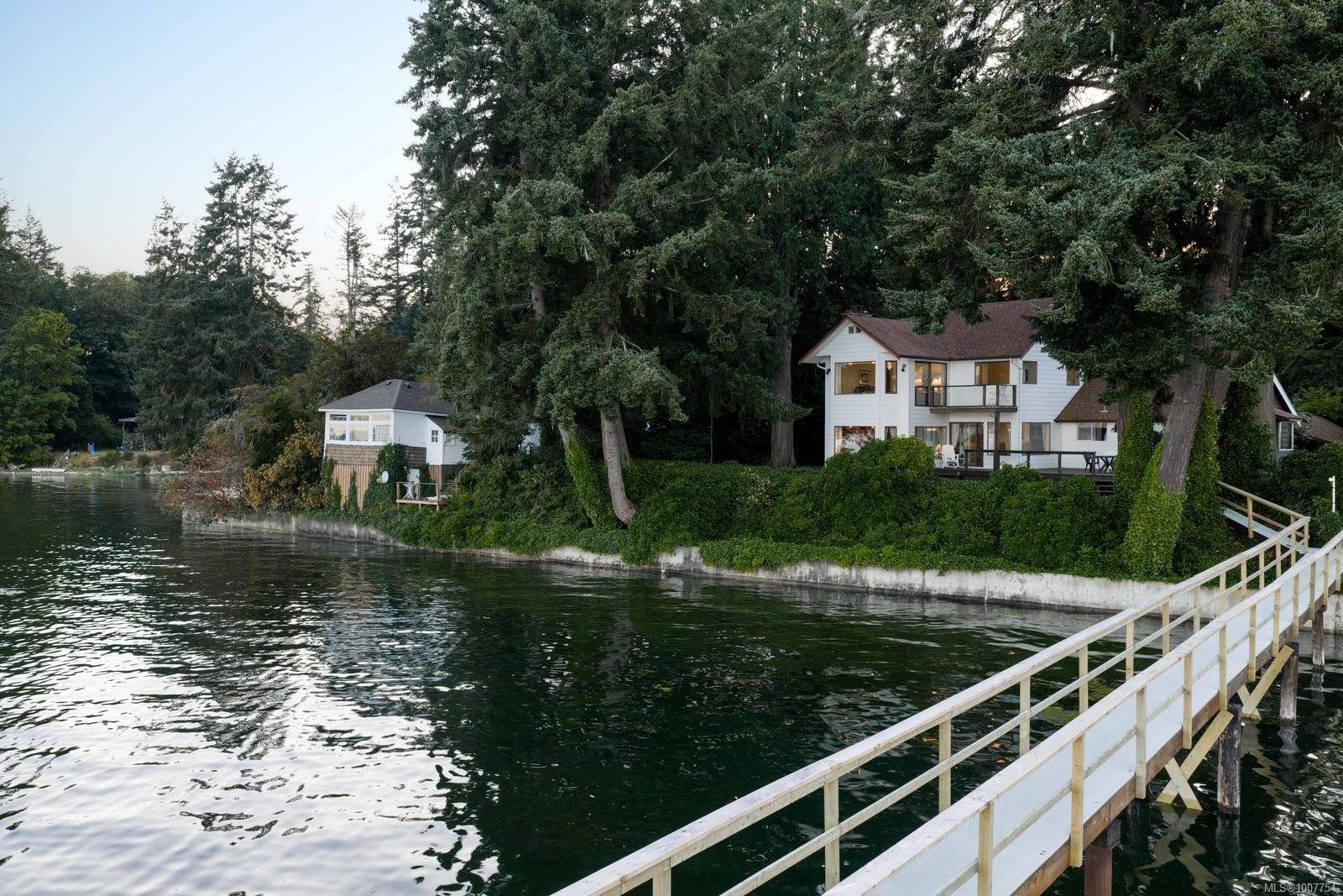 Sooke, BC V9Z 0C1,6007 Sooke Rd