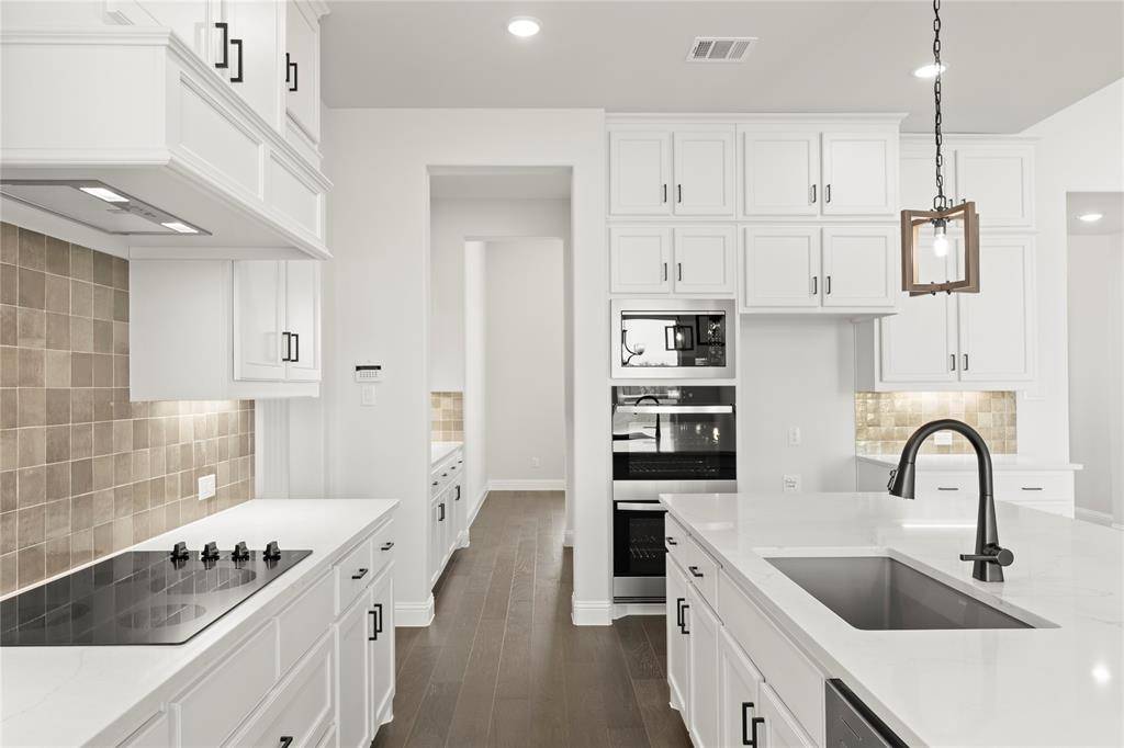 Gunter, TX 75058,325 Waterview