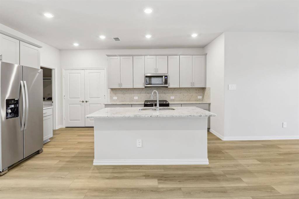 Mckinney, TX 75069,503 Ezra Lane