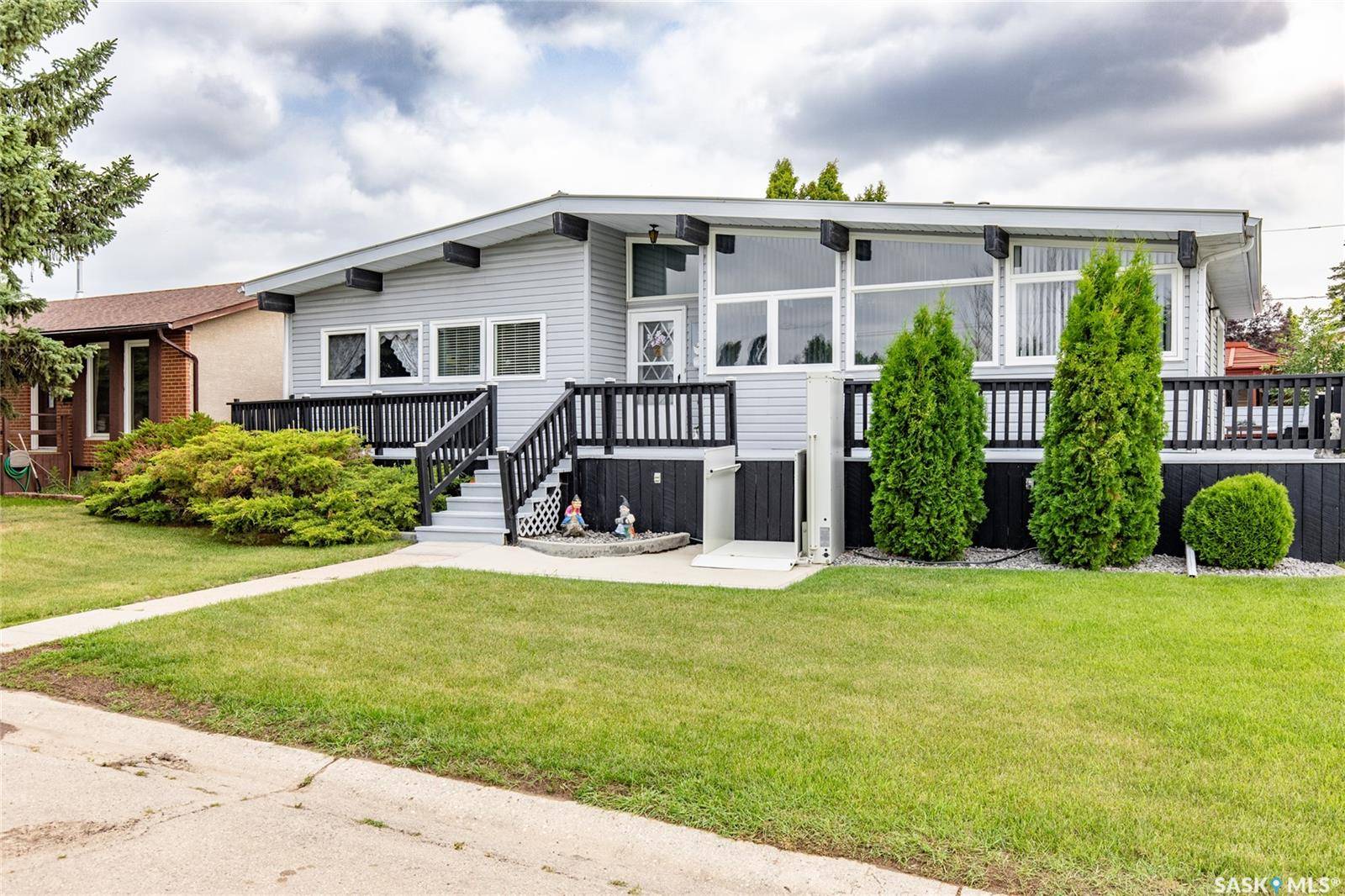 Moose Jaw, SK S6H 6W1,1094 Corman CRESCENT