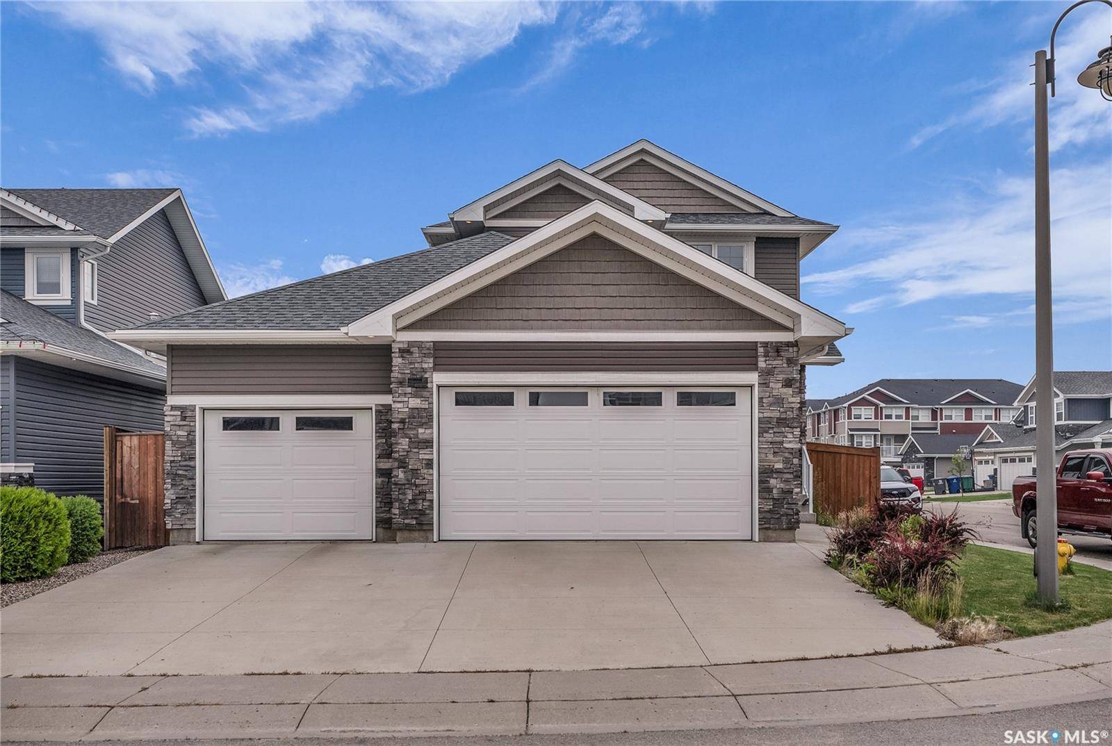 1147 Pringle WAY, Saskatoon, SK S7T 1C9