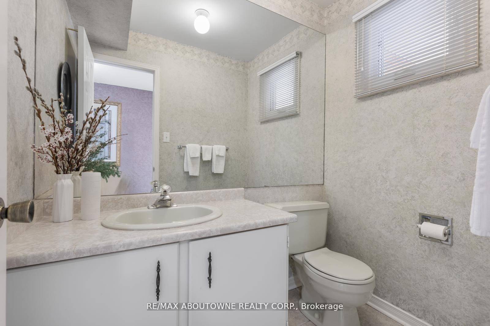Mississauga, ON L5L 3A7,4043 Trapper CRES