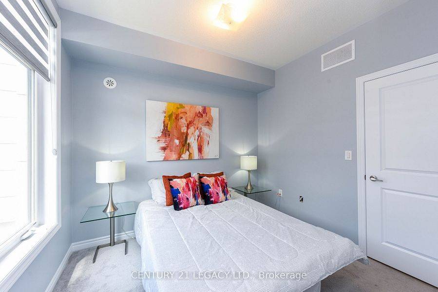 60 Halliford PL #712, Brampton, ON L6P 0N5