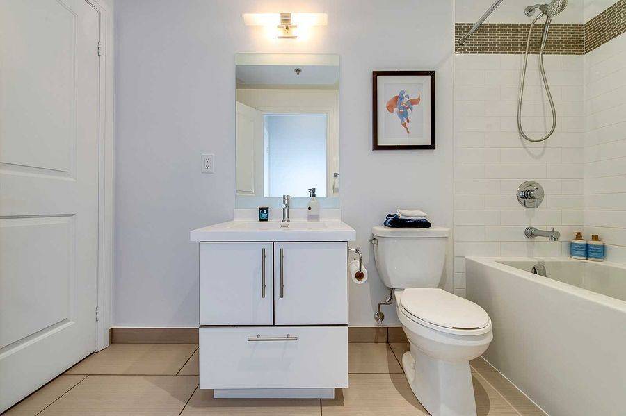 Oakville, ON L6K 0H9,55 Speers RD #1210